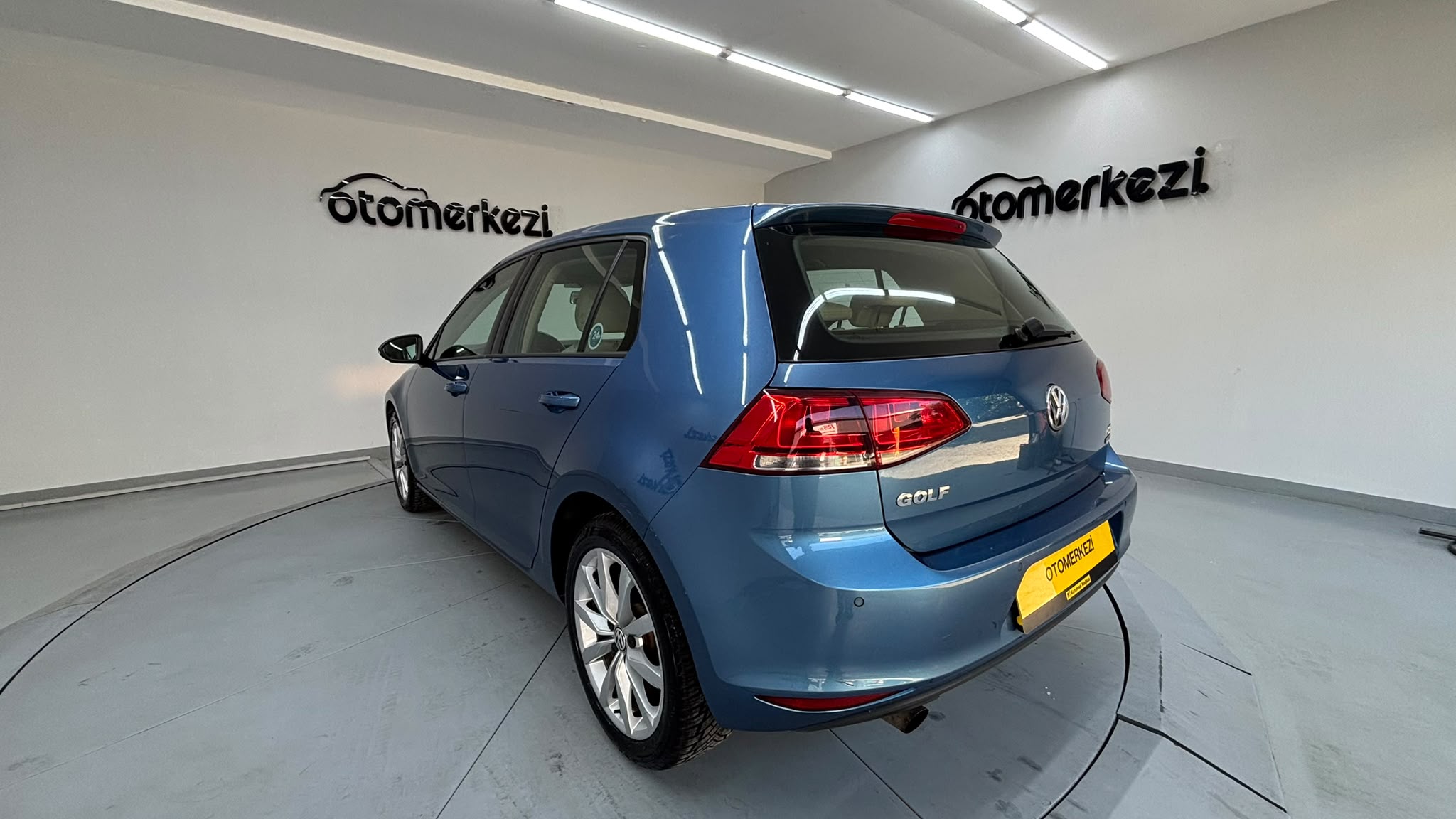VOLKSWAGEN GOLF 10